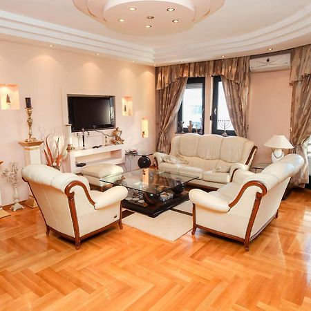 Ugodan I Luksuzan Apartman Banja Luka Exterior foto