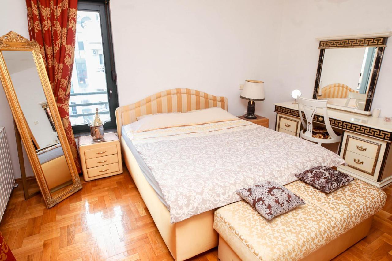 Ugodan I Luksuzan Apartman Banja Luka Exterior foto